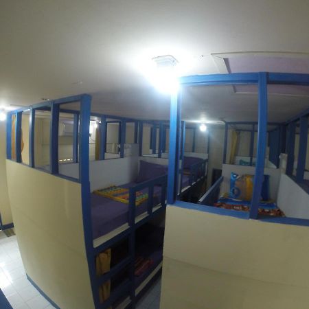 Centro Hostel 라부안 바조 외부 사진