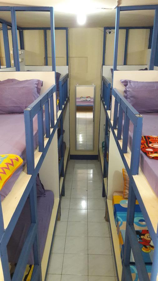 Centro Hostel 라부안 바조 외부 사진